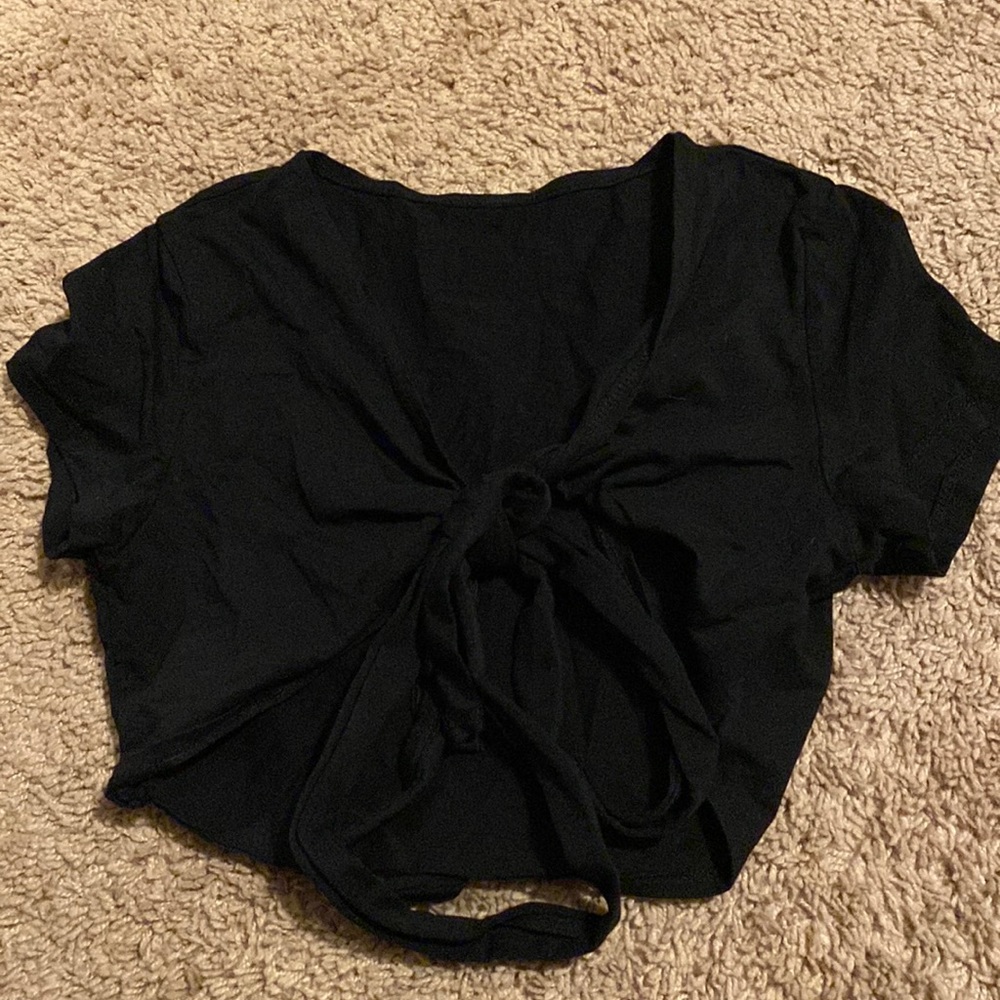 Black crop top